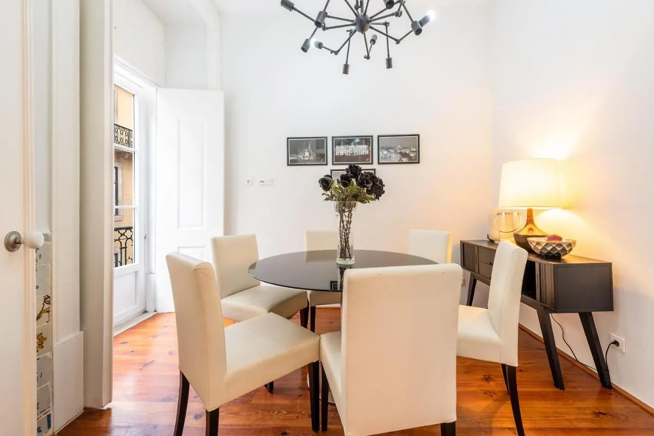 Guestready - Mod-Luxe 2Br Apt Near Cais Das Colunas Лиссабон