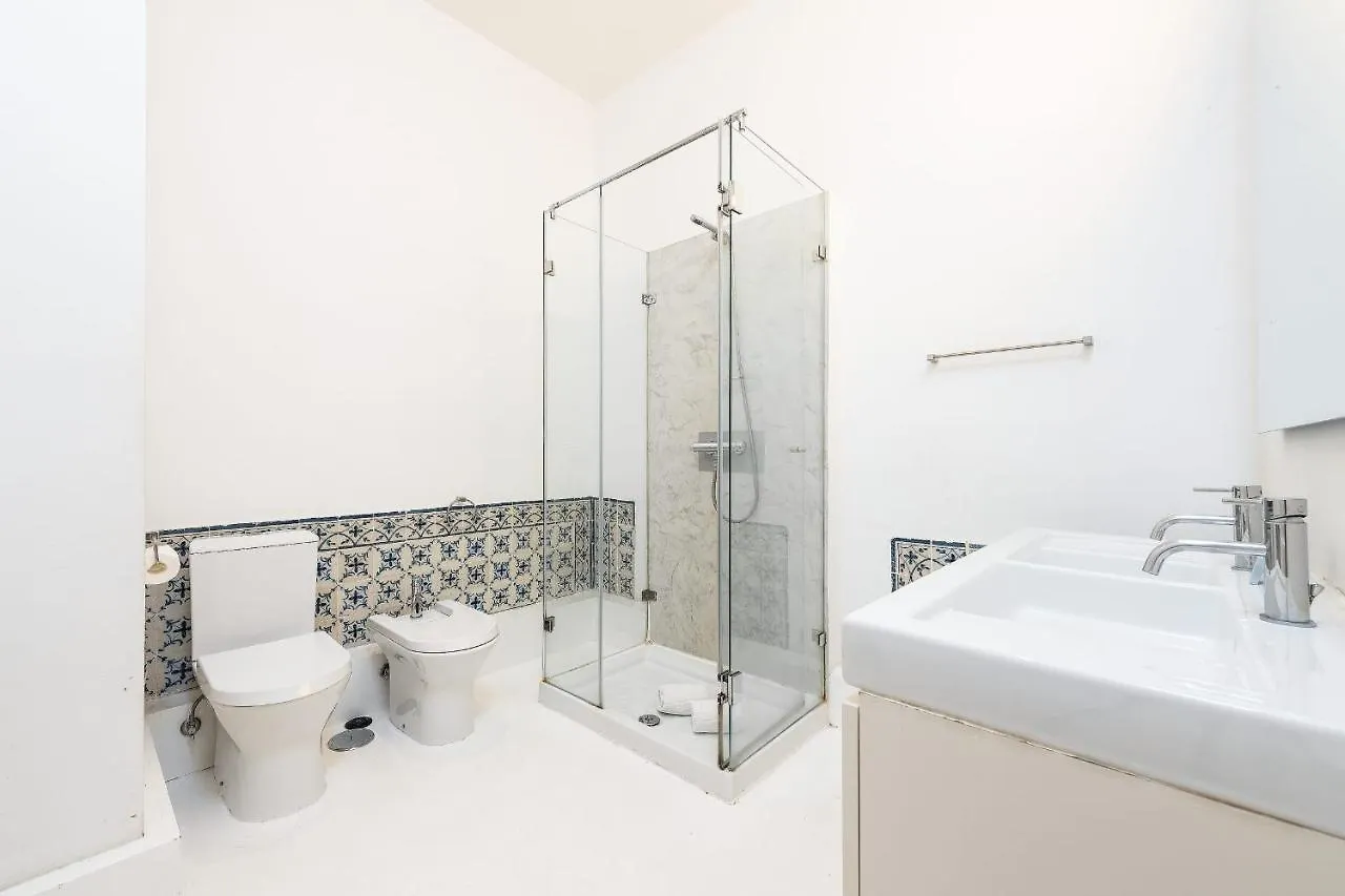 Guestready - Mod-Luxe 2Br Apt Near Cais Das Colunas Лиссабон