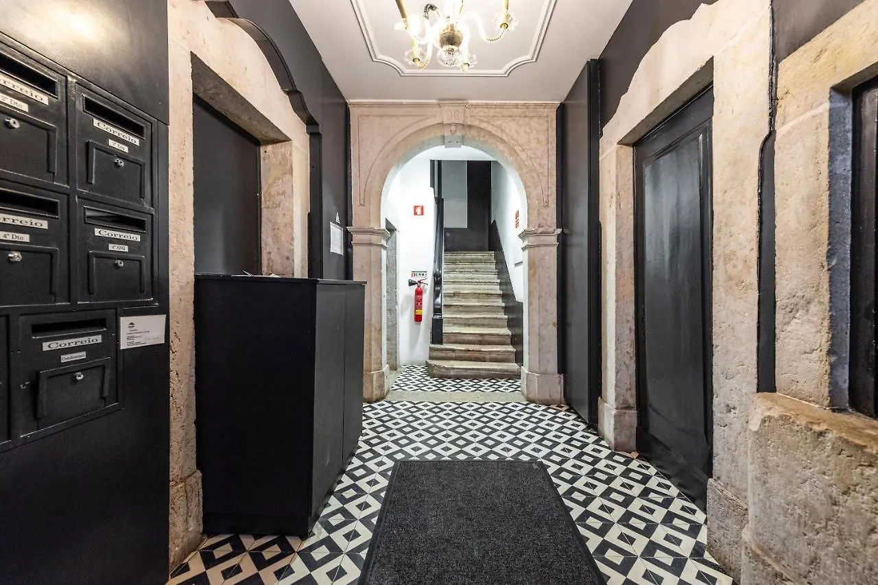 Guestready - Mod-Luxe 2Br Apt Near Cais Das Colunas Лиссабон 0*,  Португалия