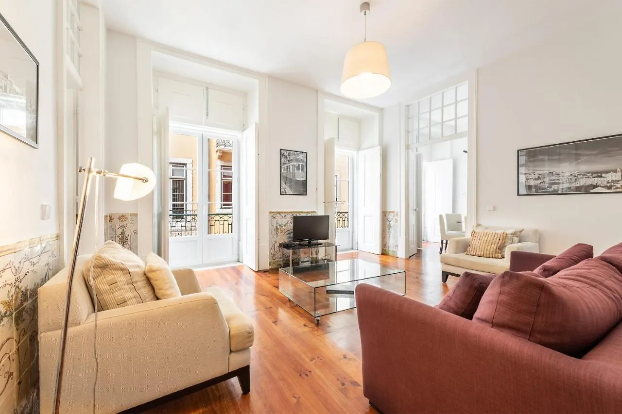 Guestready - Mod-Luxe 2Br Apt Near Cais Das Colunas Лиссабон 0*,  Португалия